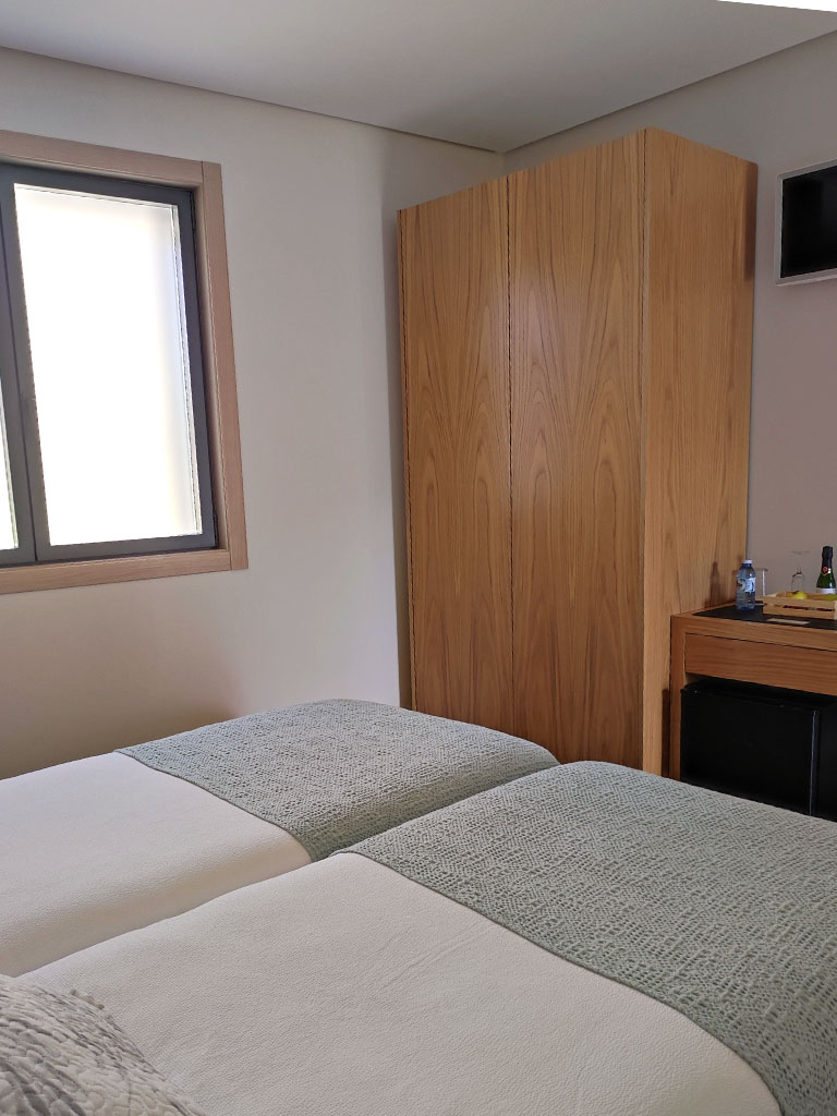 Habitación 106 Barra PB con dos camas individuales